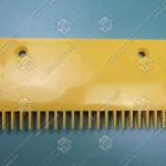 Гребенка входной площадки, IZAMET, правая, 22 зубца, 203x107 мм, пластик, жёлтая