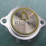 Кнопка вызова/приказа, KONE, AVDBUT, вызов диспетчера, круглая, серебристая поверхность, нержавеющая сталь, с крепёжными отверстиями и шрифтом Брайля